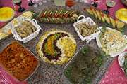 مراسم سفره همگانی در مرکز طبی کودکان برگزار شد