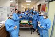 برگزاری جشن ولادت امام زمان در بخش کرونا بیمارستان امام خمینی