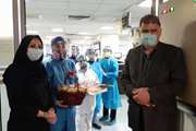 رئیس بیمارستان سینا به مناسبت روز پرستار به دیدار پرستاران رفت