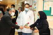 مدیر آموزش‌وپرورش منطقه ۱۷ با پرستاران بیمارستان ضیائیان در روز ولادت حضرت زینب (س) دیدار کرد