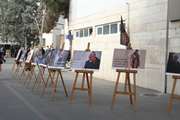 برپایی نمایشگاه عکس به مناسبت سالگرد شهادت سپهبد شهید حاج قاسم سلیمانی در بیمارستان فارابی