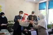 اهدای هدیه به هم نامان حضرت معصومه (س) در مرکز طبی کودکان
