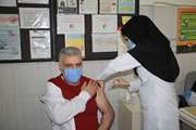 کارکنان فعال در بخش کرونای مراکز خدمات جامع سلامت واکسینه شدند