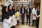  رئیس و مدیر بیمارستان  روزبه با حضور در داروخانه، روز داروساز را به کارکنان تبریک گفتند
