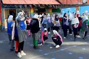 برگزاری مسابقه دو و پرتاب توپ برای تحرک دانش‌آموزان و پیشگیری از چاقی در مرکز بهداشت جنوب تهران