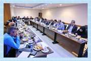 بازدید نوروزی دکتر حلب چی، عضو هیئت رئیسه دانشگاه از بیمارستان سینا و روزبه در هشتمین روز سال 