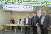 استقرار غرفه اطلاع‌رسانی شبکه بهداشت و درمان اسلامشهر در دانشگاه آزاد اسلامی