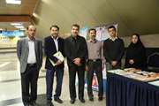 مسئول امور فرهنگی و اجتماعی مترو تهران و حومه از غرفه پیشگیری از مسمومیت‌ها بازدید کرد