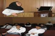 برگزاری کنفرانس دانشجویان دکتری بیوشیمی در آزمایشگاه مرکز طبی کودکان