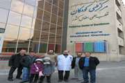 عمو فیتیله ها با برنامه های شاد کودکان بیمار مرکز طبی را به نشاط آوردند