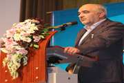 سخنرانی دکتر جباروند، رییس و مدیر گروه چشم پزشکی بیمارستان فارابی در گردهمایی جشن دانش آموختگان و دوستداران فارابی