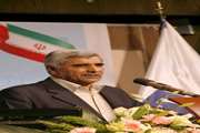 دکتر فرهادی در مراسم تقدیر از دستیاران حائز رتبه های برتر، توان علمی دانشگاه را موجب گسترش فناوری های نوین و درنوردیدن مرزهای دانش دانست