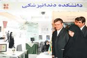 بازدید دکتر وحید دستجردی و دکتر لاریجانی از غرفه معاونت پژوهشی دانشکده دندانپزشکی در دومین نمایشگاه مشترک دستاوردهای علمی، پژوهشی دانشگاه تهران و دانشگاه علوم پزشکی تهران