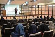 ششمین جلسه آموزش ضمن خدمت کارکنان دانشگاه با موضوع شیوه های حفظ تندرستی بر مبنای طب سنتی ایران برگزار شد