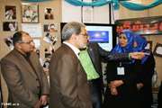بازدید معاون سلامت و جمعی از مسوولان دانشگاه از غرفه شبکه بهداشت و درمان جنوب تهران در آخرین روز نمایشگاه
