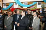 بازدید دکتر لاریجانی، رییس دانشگاه و هیئت همراه از غرفه شبکه بهداشت و درمان جنوب تهران