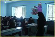 آموزش دانش آموزان دختر مدارس شهرستان ری در هفته سلامت زنان توسط پرسنل شبکه بهداشت و درمان شهرستان ری.