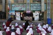 توزیع تغذیه سالم مرکز بهداشت جنوب تهران در مدرسه مروج به مناسبت روز جهانی غذا