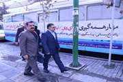 بازدید معاون بهداشت و همکاران از اتوبوس اطلاع رسانی ایدز (خدمات مشاوره و آزمایش رایگان) مستقر در میدان راه آهن 