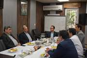 برگزاری نشست معاون شهرسازی و معماری شهرداری تهران، رئیس و جمعی از مسئولین مجتمع بیمارستانی امام خمینی (ره)