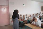برگزاری جلسات آموزشی اهمیت استفاده از نمکید دار برای دانش آموزان توسط شبکه شهرری