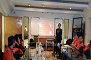 برگزاری جلسه آموزشی توسط شبکه بهداشت شهرستان ری در شرکت کناف ایران