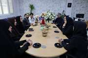 دیدار مسئولان دانشکده پرستاری و مامایی با مدیر پرستاری بیمارستان فارابی در پی شهادت چهار تن از اعضای خانواده ایشان