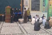 اهدای جوایز به مشاوران برتر فرزند آوری با حضور امام جماعت مسجد ولیعصر شهرستان ری، در هفته ملی جمعیت