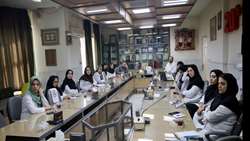 برگزاری سمینار معرفی و بررسی نرم افزارهای مبتنی بر مدل‌های زبانی بزرگ  (LLMs) در مرکز تحقیقات ایمونولوژی، آسم و آلرژی