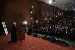 (+فیلم ) آیین آغاز رسمی سال تحصیلی دانشگاه‌ها و مراکز پژوهشی و فناوری کشور با حضور دکتر روحانی برگزار شد