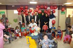 برگزاری جشن روز کودک در بیمارستان مرکز طبی کودکان با حضور پیشکسوتان طب کودکان