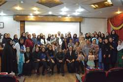 برگزاری ویژه برنامه روز جهانی نوزاد نارس در مجتمع بیمارستانی امام خمینی (ره)