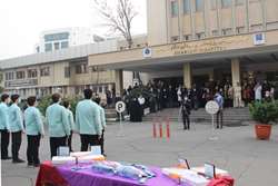 برگزاری مراسمی برای تجلیل از پرستاران و مدافعان سلامت بیمارستان شریعتی