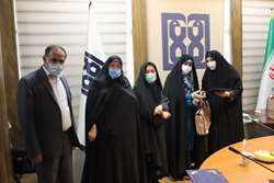 تجلیل از بانوان رزمنده و ایثارگر در 8 سال دفاع مقدس در محل تالار حکیم 