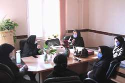 نشست صمیمانه کارشناس مسئول واحد سلامت خانواده با مربیان کلاس‌های آمادگی برای زایمان در شهرستان اسلامشهر