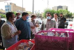 اجرای گشت مشترک باهدف نظارت بر اجرای شیوه نامه های بهداشتی و نظارت بر عرضه مواد غذای مرغ فروشی‌ها در شهرستان اسلامشهر