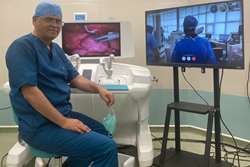 موفقیت در اولین عمل روباتیک بر روی حیوان در بیمارستان سینا 