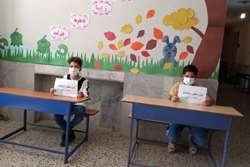 حضور سفیران سلامت دانش‌آموز در اجرای برنامه واکسیناسیون خانواده محور دانش آموزان بالای ۱۲ سال در شهرستان اسلامشهر