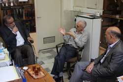 دیدار مشاور رئیس دانشگاه در امور ایثارگران با دکتر محمود کیانی جانباز هشت سال دفاع مقدس و دانشجوی دکترای طب ایرانی