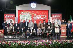 تجلیل از 5 نماینده دانشگاه علوم پزشکی تهران در ششمین جشنواره آموزشی تحصیلی جایزه ملی ایثار