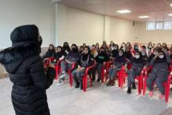 برگزاری جلسه آموزشی به مناسبت هفته تغذیه در مدرسه دخترانه سعادت در چهاردانگه
