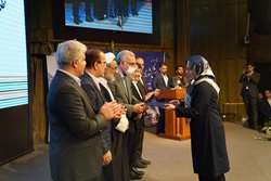 کسب رتبه نخست دانشگاه علوم پزشکی تهران در جشنواره کشوری شهید مطهری و همایش کشوری آموزش علوم پزشکی 