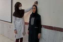 برگزاری برنامه آموزشی و تن سنجی به مناسبت هفته ملی سلامت زنان در مدرسه قاضی طباطبایی شهرستان اسلامشهر