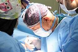 پخش زنده جراحی هرنی دیافراگم کودک 5 ماهه از شبکه سلامت صدا و سیما 