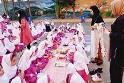 برگزاری صبحانه سالم به مناسبت روز جهانی تخم‌مرغ در مدرسه مکتب الاحرار شهرستان اسلامشهر