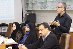 نشست دانش‌افزایی استادان با موضوع جرئتمندی در دانشکده داروسازی برگزار شد