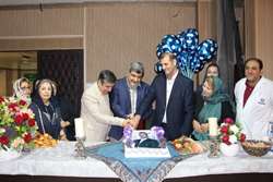 برگزاری مراسم جشن بازنشستگی عبداله نوری در مرکز طبی کودکان 