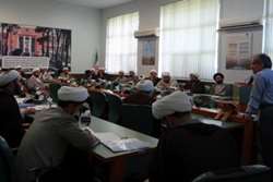 دومین جلسه کارگاه ارتقاء ائمه جماعات دانشگاه علوم پزشکی تهران با موضوع ارتباط موثر برگزار شد