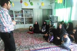 برگزار جلسه آموزشی فرزند پروری در مدرسه ابتدایی حسین گزی شهرستان اسلامشهر