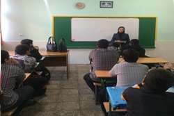 برگزاری جلسه آموزشی با موضوع مهارت‌های زندگی در شهرستان اسلامشهر